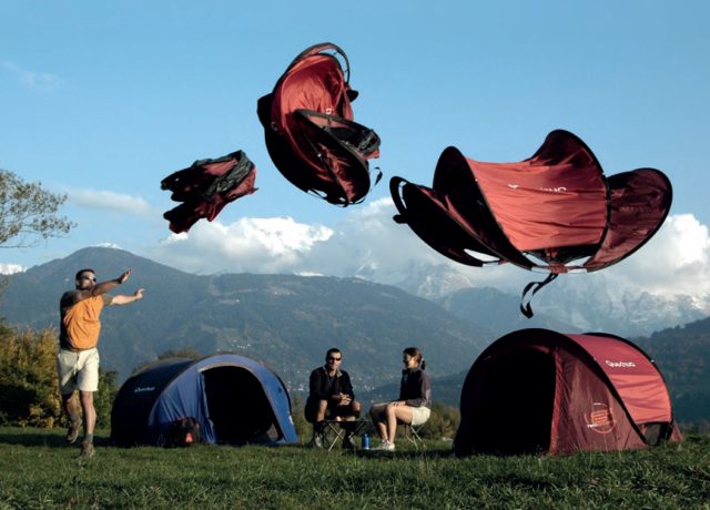 attrezzatura-da-campeggio-decathlon-165lxq-1.jpg Tenda campeggio Decathlon: prova della 2 Seconds Easy - immagine 1