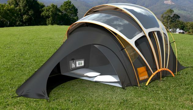 campeggio-in-tenda-597eiy-1.jpg La tenda da campeggio che produce energia elettrica dal sole - immagine 1