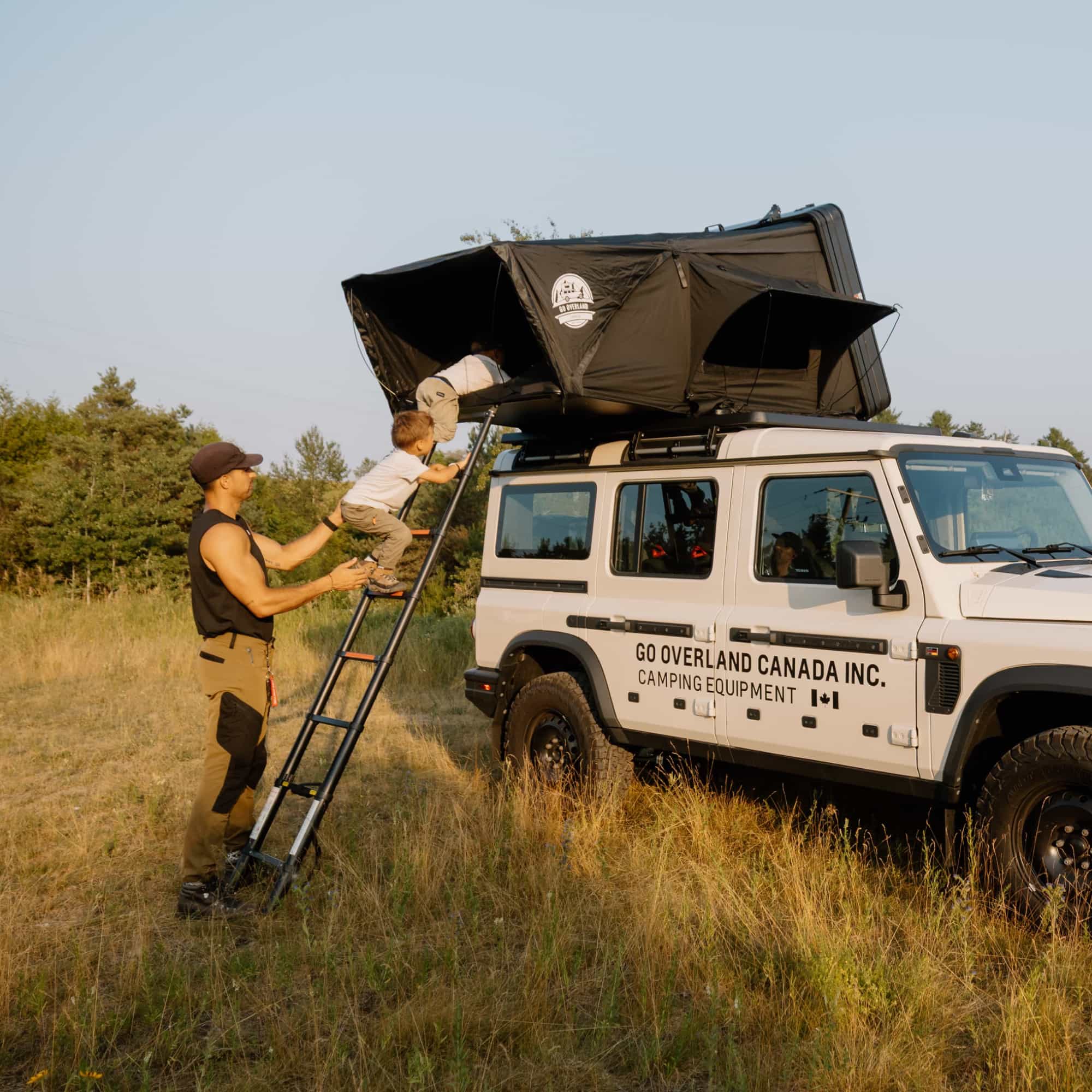 overland-tende-da-tetto-944jtv-1.jpg Tente de Toit Expedition L GO OVERLAND CANADA 3/4 Places - immagine 1