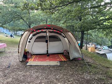 quechua-tenda-6-posti-805sea-1.jpg Tenda da campeggio Quechua T6.2 – 6 posti Sports In vendita a Roma - immagine 1
