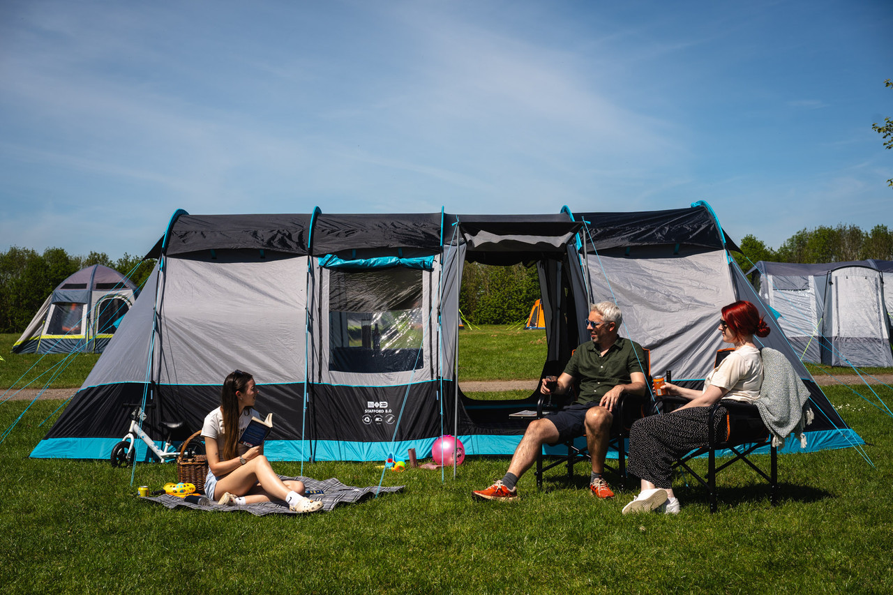 tenda-da-campeggio-familiare-620qne-1.jpg Le migliori tende familiari per dimensione familiare - immagine 1