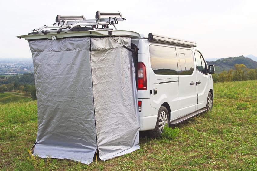 tenda-per-portellone-posteriore-825gva-1.jpg Larcos Tenda Privacy Portellone Pleinair - immagine 1